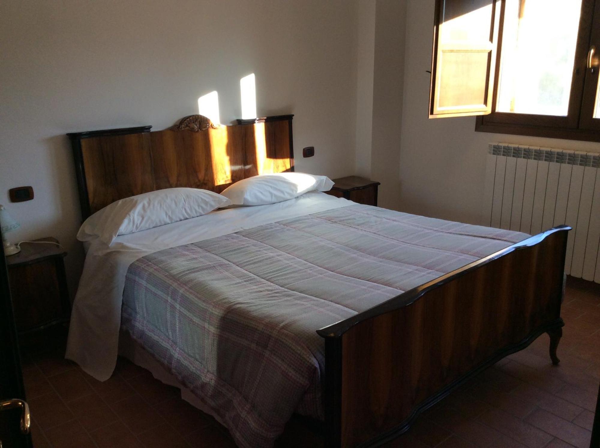 Hotel Il Feudo Dei Pierleoni Celano Habitación foto
