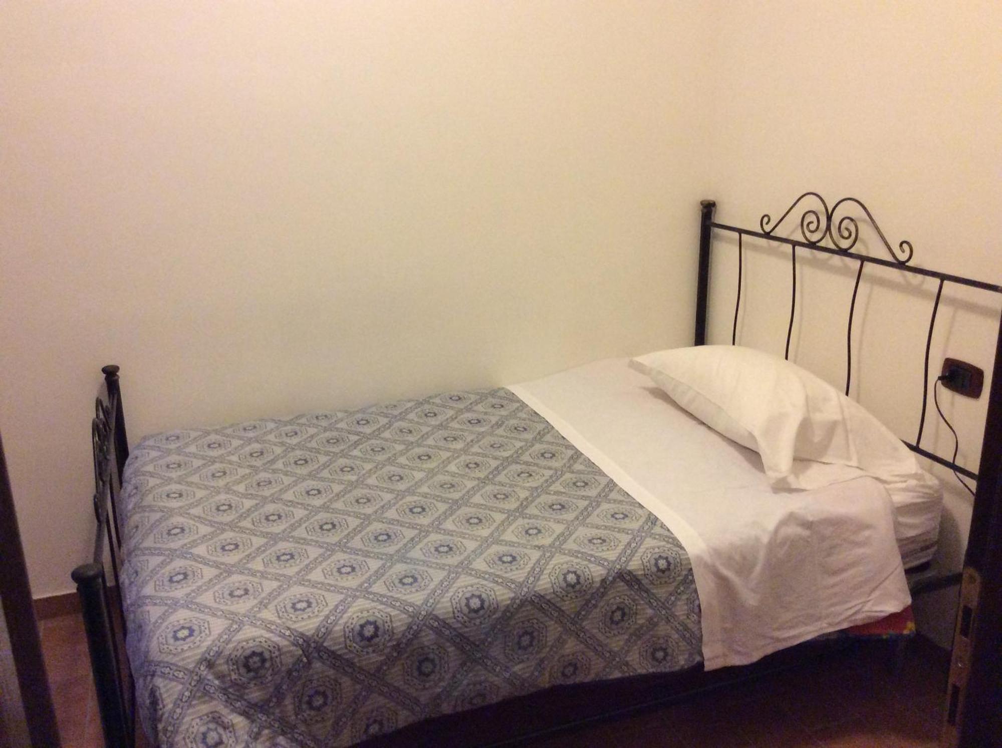 Hotel Il Feudo Dei Pierleoni Celano Habitación foto
