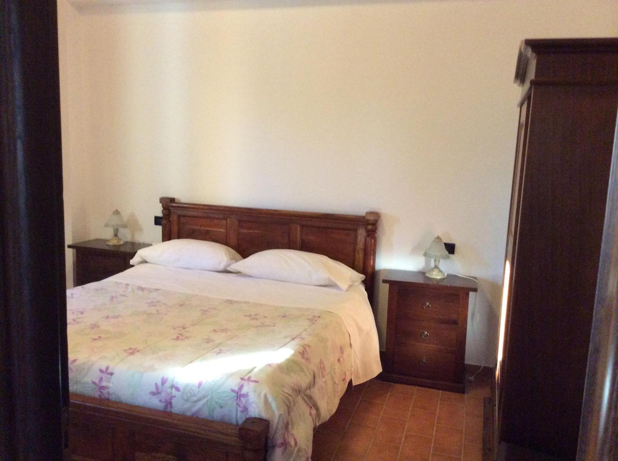 Hotel Il Feudo Dei Pierleoni Celano Habitación foto