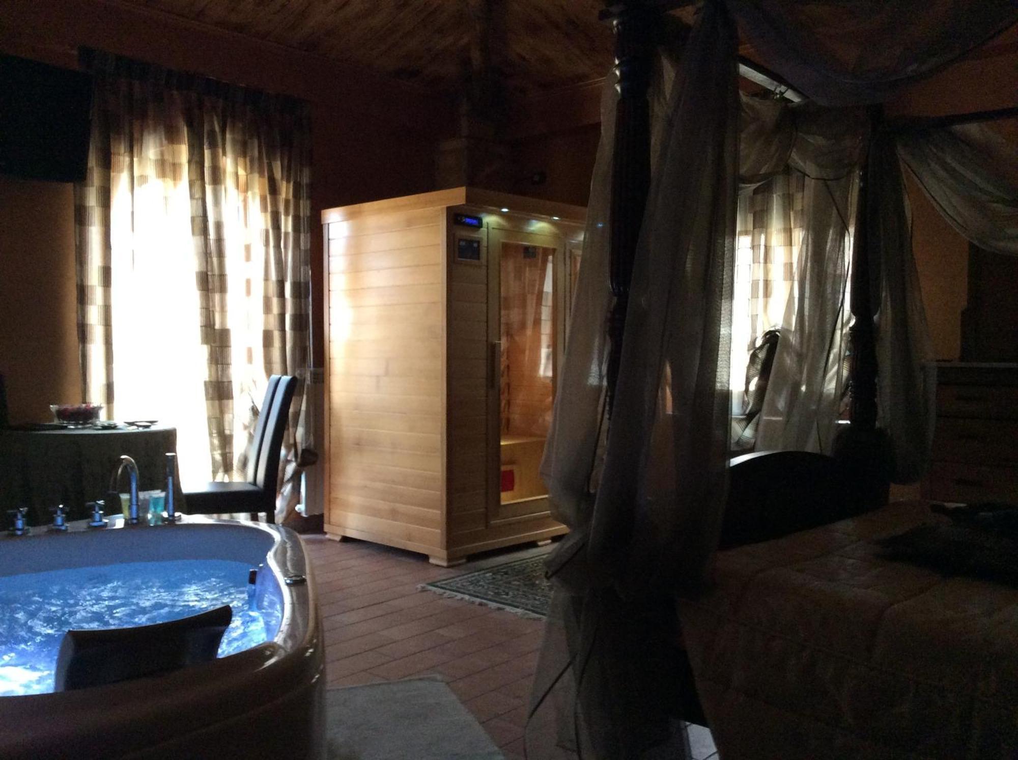 Hotel Il Feudo Dei Pierleoni Celano Habitación foto